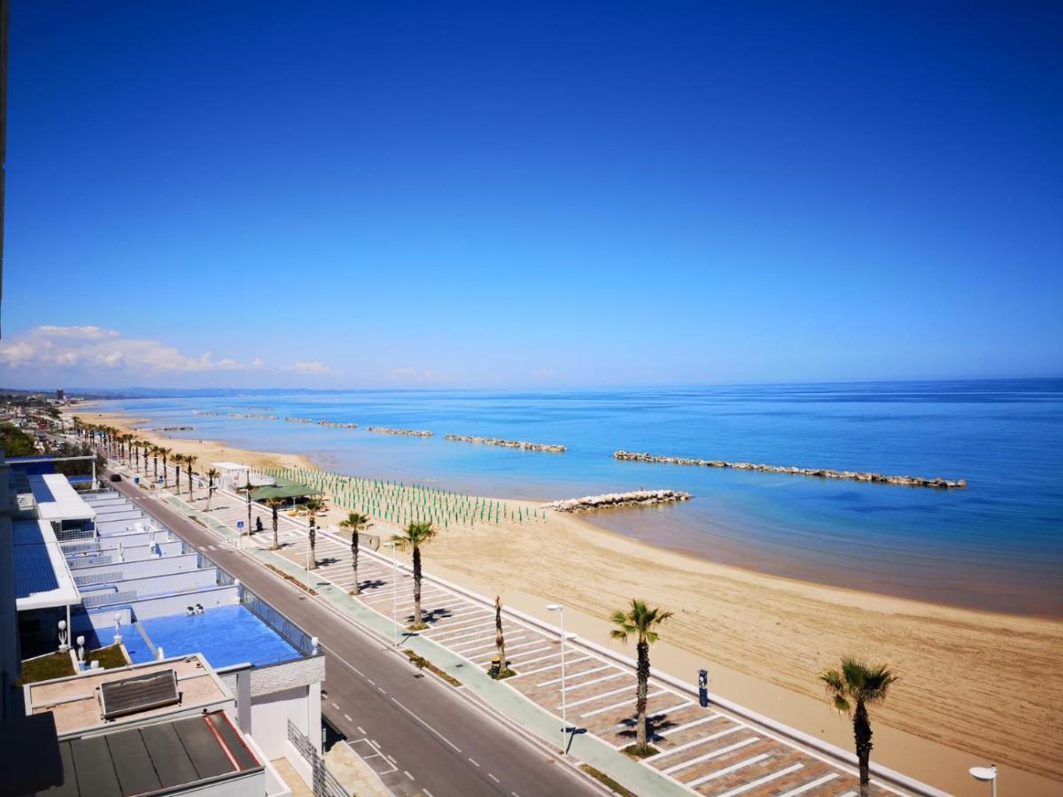 Apartment Sea View Termoli Luaran gambar